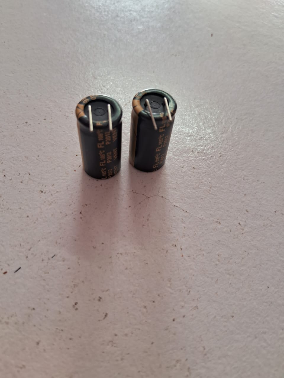 100UF160V ELECTROLYTE CAPACITOR