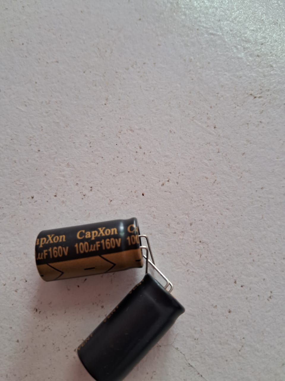100UF160V ELECTROLYTE CAPACITOR